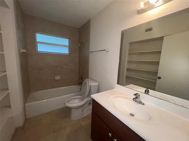 1636 Hayworth Rd — Photo 16