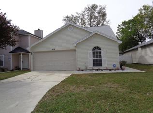 912 Majestic Cypress Dr N, Jacksonville, FL 32233