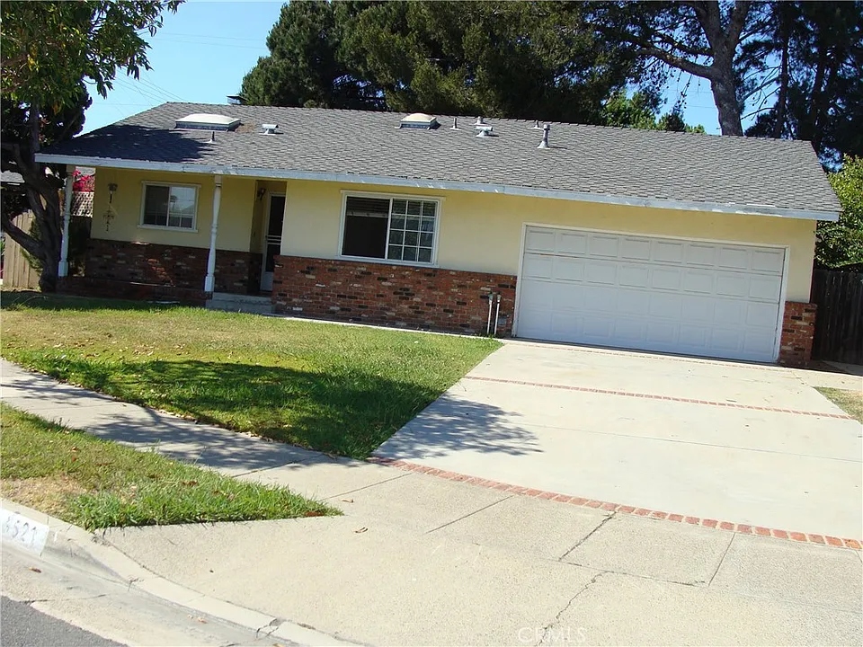 8521 Merle Cir