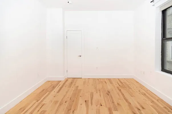 Rented by RealTegrity NY LLC | media 99