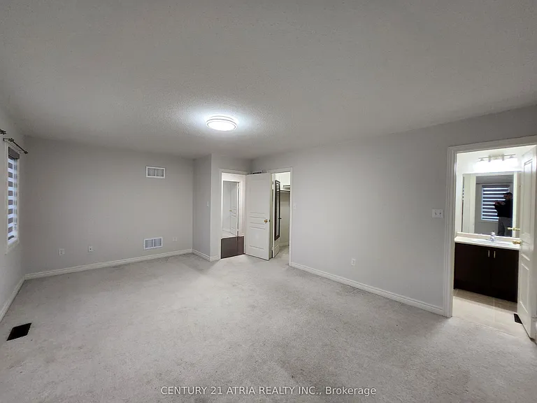 1237 Atkins Dr — Photo 21