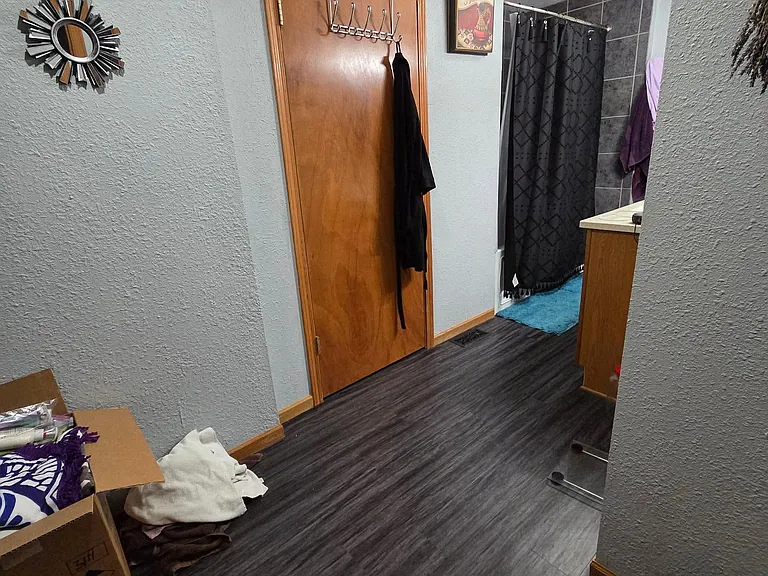 408 Allen St — Photo 10
