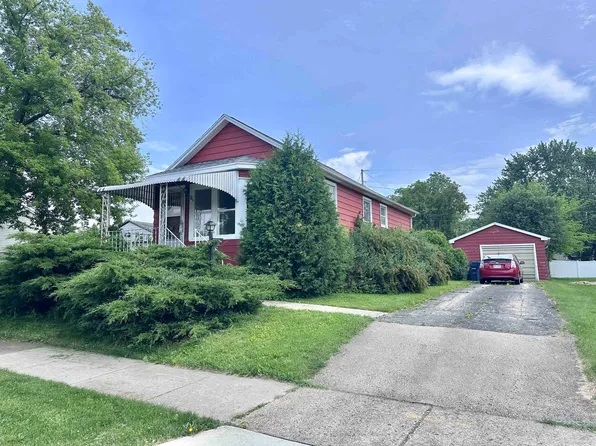 276 E Cotton St, Fond Du Lac, WI 54935