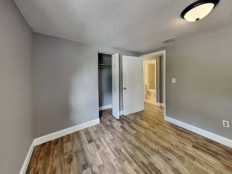 7345 Linda Dr — Photo 19