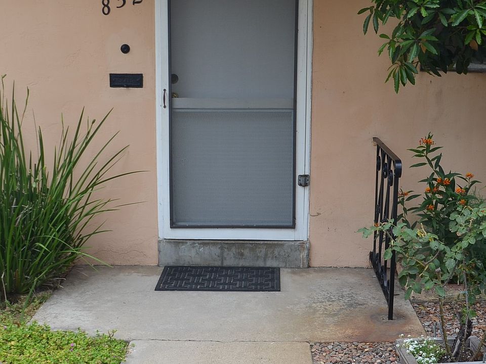 1st image of 852 Missouri St