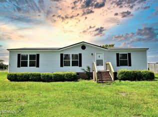 100 Corena Ave, Maysville, NC 28555