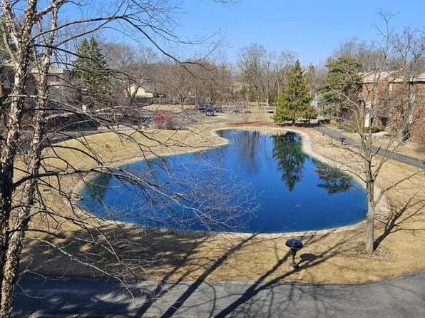 2260 West Good Hope ROAD #330, Glendale, WI 53209