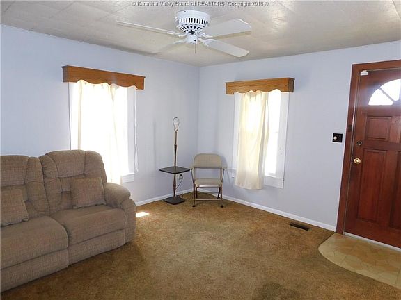 3rd image of 5013 Indiana St
