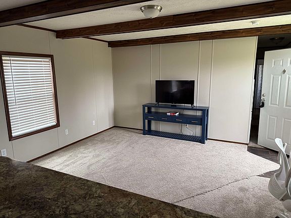 4th image of 1045 Old Union Rd