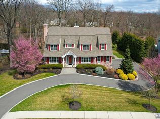 206 Deep Brook Rd, Wyckoff, NJ 07481