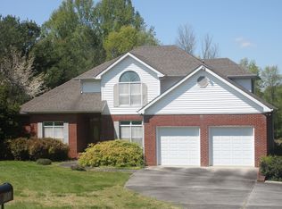 151 Lakeview Dr, McMinnville, TN 37110