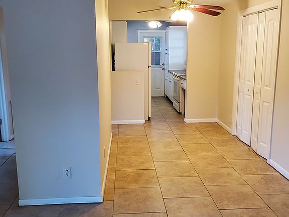 4th image of 4905 Lahaina Dr