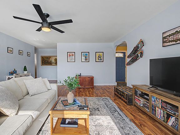 4th image of 31 Elkins Hill Road