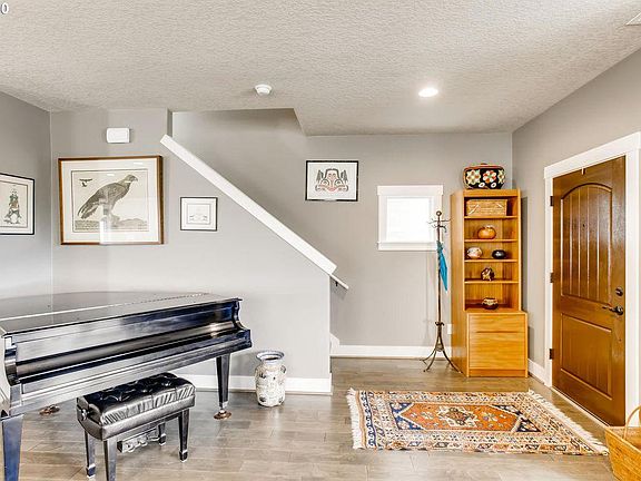 3rd image of 16944 SW Lemongrass Ln