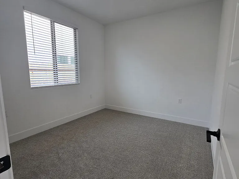 1455 N Frontier St — Photo 10