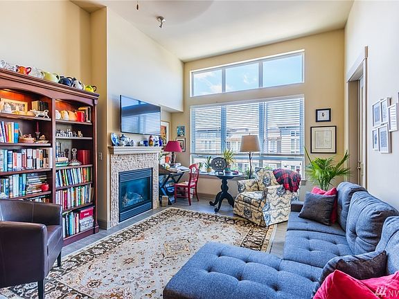 3rd image of 1840 25th Ave NE APT 408