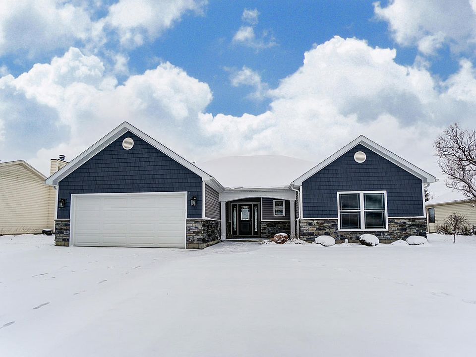 1st image of 150 Fox Harbor Dr