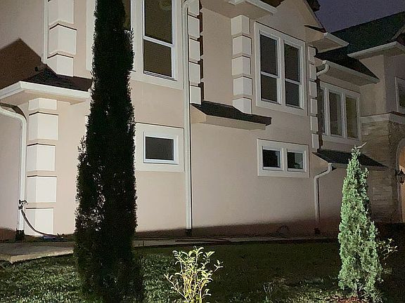 3rd image of 1616 Shirley Way