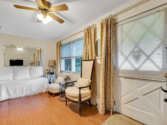4th image of 57 Seatuck Avenue
