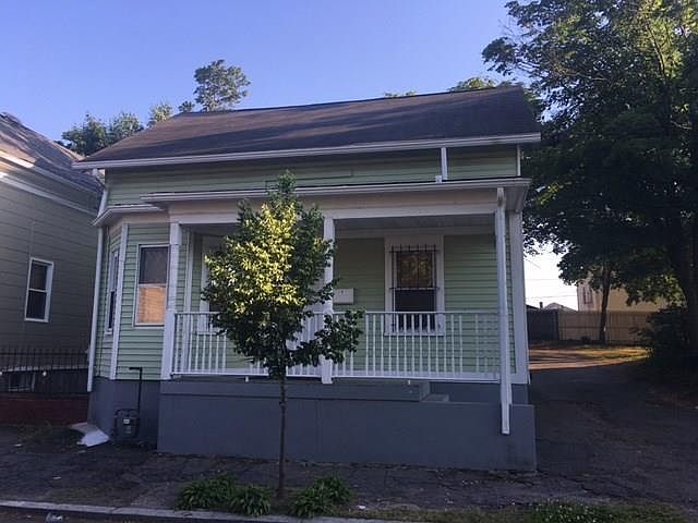1st image of 82 Wadsworth St