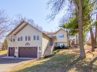 4441 Victoria St N, Shoreview, MN 55126