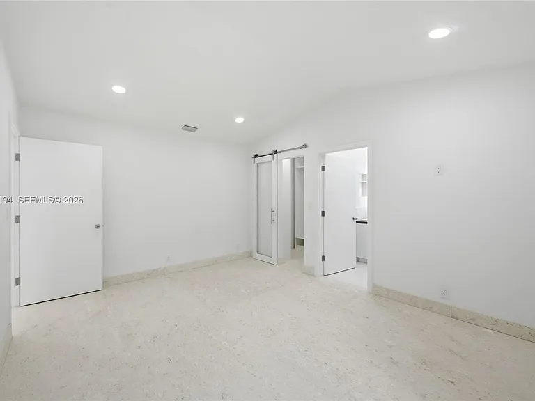 22384 Thousand Pines Ln — Photo 25