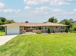 4185 Pine Hall Rd, Walkertown, NC 27051