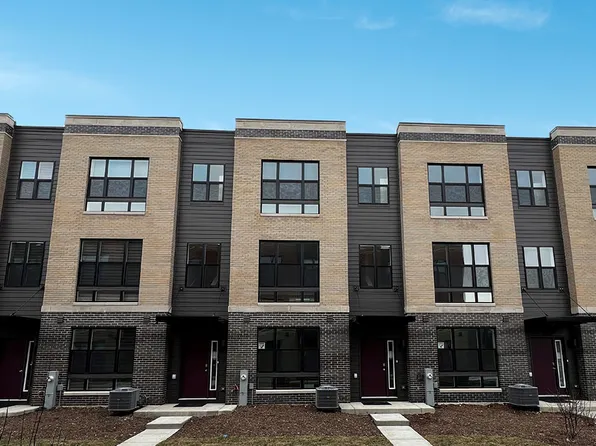 344 Summit Cir, Lombard, IL 60148