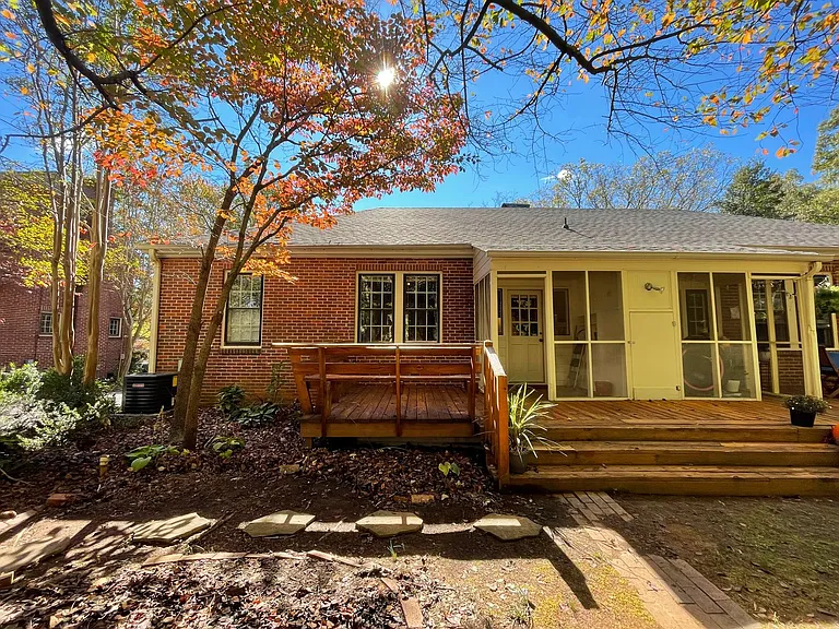 1818 Arlington St — Photo 12