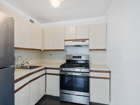 4th image of 1020 Grand Concourse APT 20B