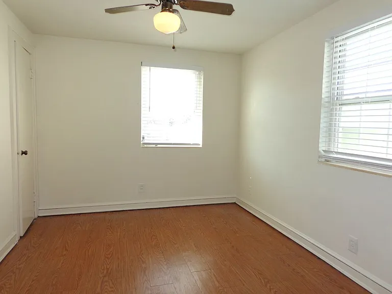 2020 E Ocean View Ave — Photo 22
