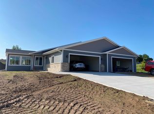 1649 Balsam Ct, Shawano, WI 54166