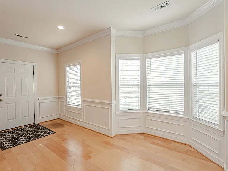 7380 Pebble Lake Dr — Photo 18
