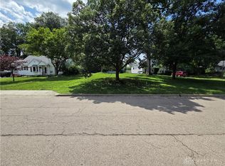 2923 Robin Rd, Dayton, OH 45409