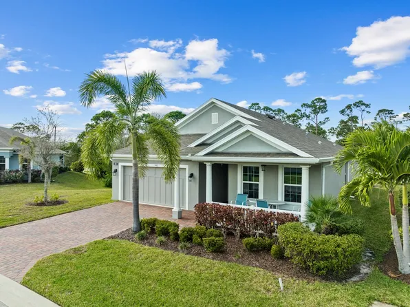 228 Sandcrest Cir, Sebastian, FL 32958