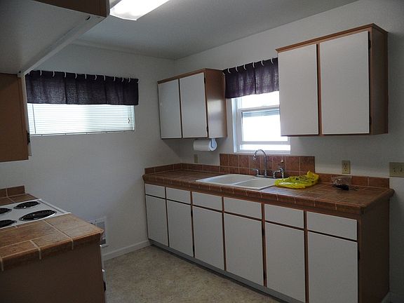 3rd image of 1513 Placer Dr