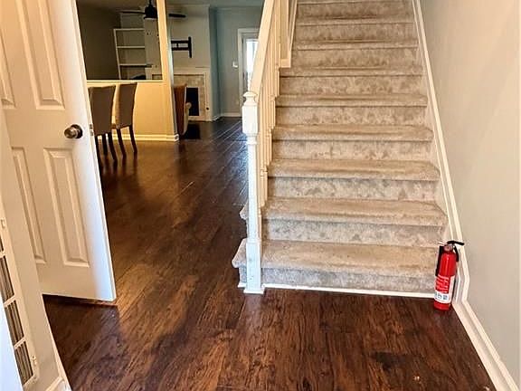2nd image of 1196 Weatherstone Dr