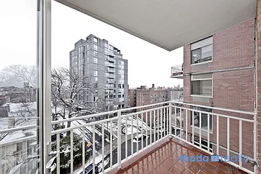 Rented by Moda Realty