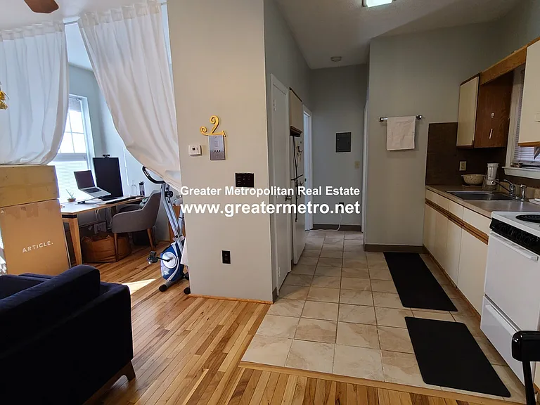 5 Charter St #4 — Photo 2