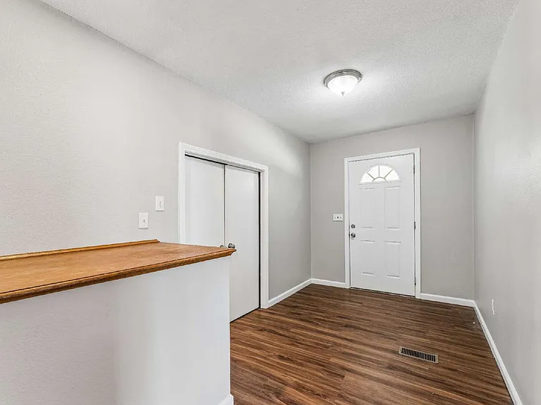 804 Pine St — Photo 38
