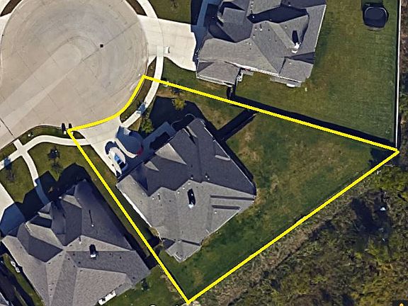 Large Cul-de-Sac/GreenBelt 