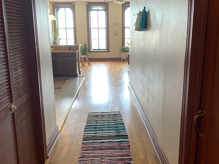 723 Massachusetts St #3 — Photo 2