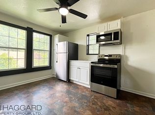918 W 8th St APT 4, Dallas, TX 75208