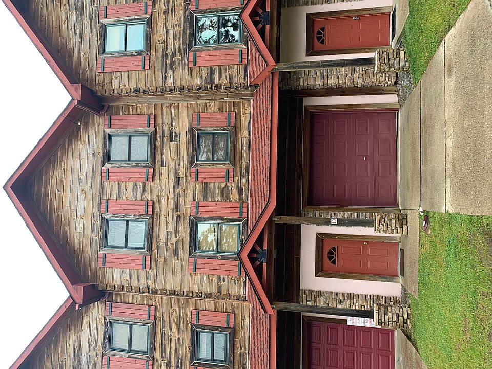 1st image of 21 Loggers Ln #19