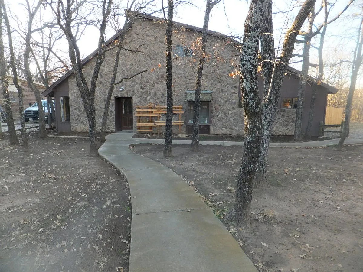 3 bed, 1650 sqft, $2,300 — Photo 4