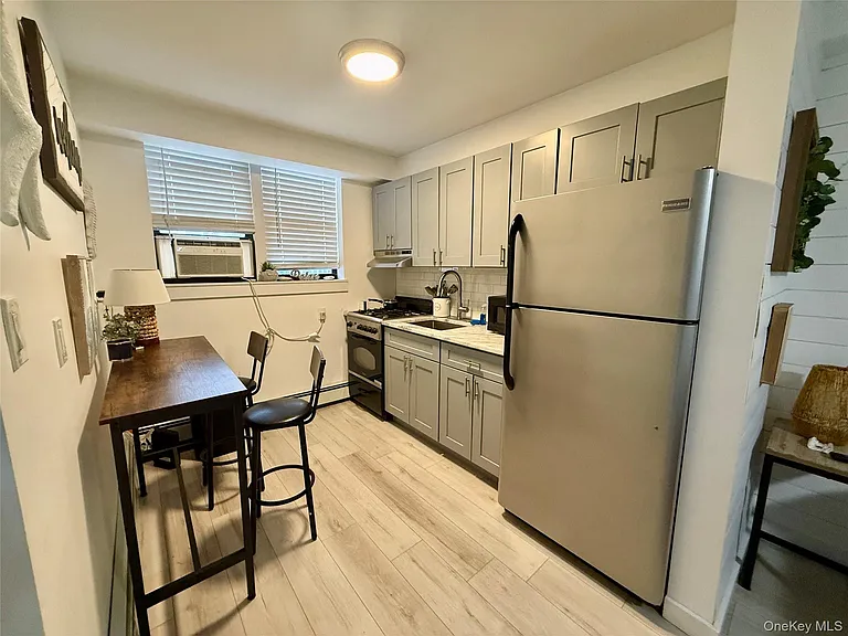 65 W Broadway #2G — Photo 9