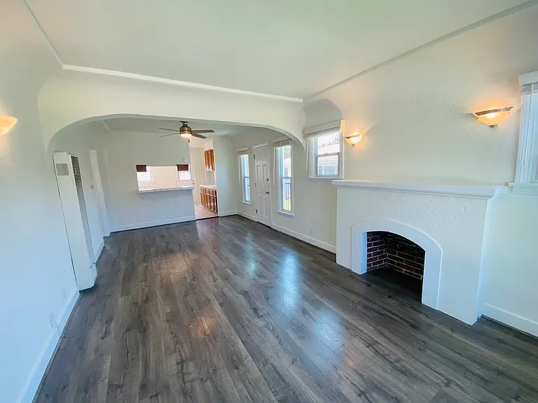 1318 Madrid Ave — Photo 2