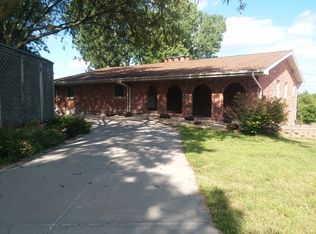 6000 Pine Lake Rd, Lincoln, NE 68516