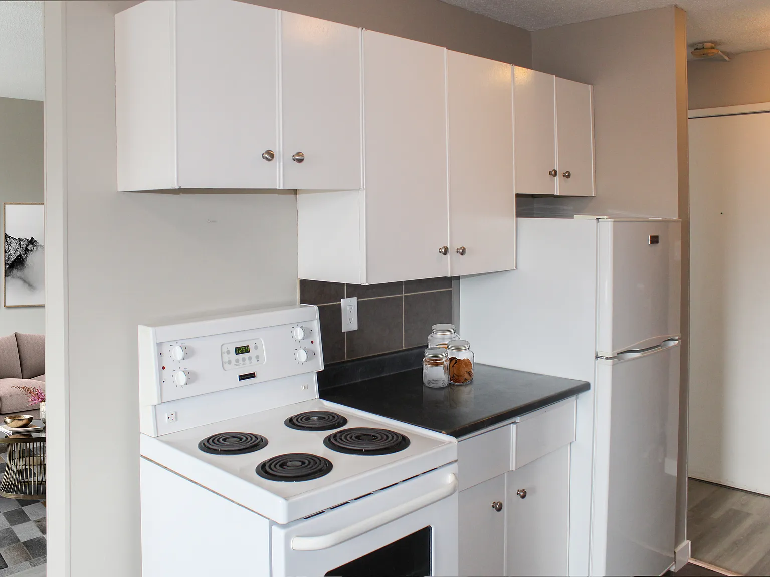 Rosslyn Apartments — Photo 4