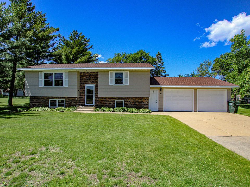 1st image of 804 Janes Circle Dr SW